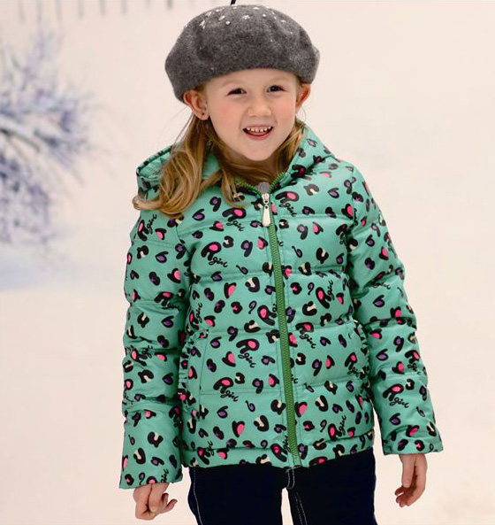 吉象貝兒女童時尚印花外套