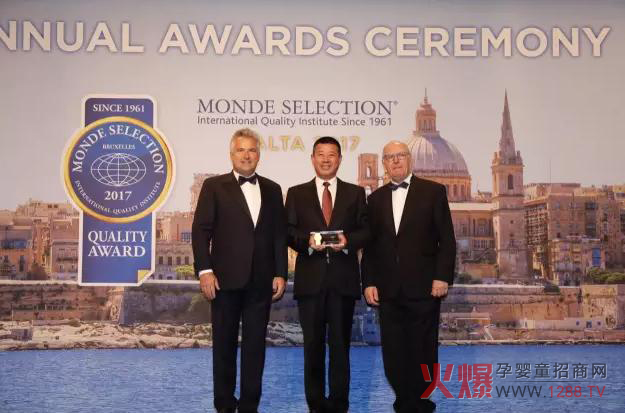 �Ї�(gu��)���׃��̷۵������w�Q���w���٫@ʳƷ�硰�Zؐ����(ji��ng)��