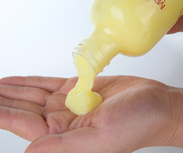 米蘭妮蜂膠蛋白護(hù)色焗油護(hù) 發(fā)素.jpg