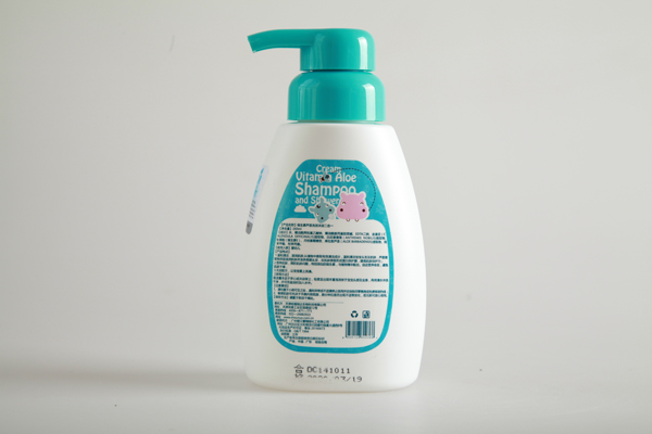 第一孕嬰維生素蘆薈洗發(fā)沐浴二合一 背面.jpg 第一孕嬰維生素蘆薈洗發(fā)沐浴二合一 背面.jpg