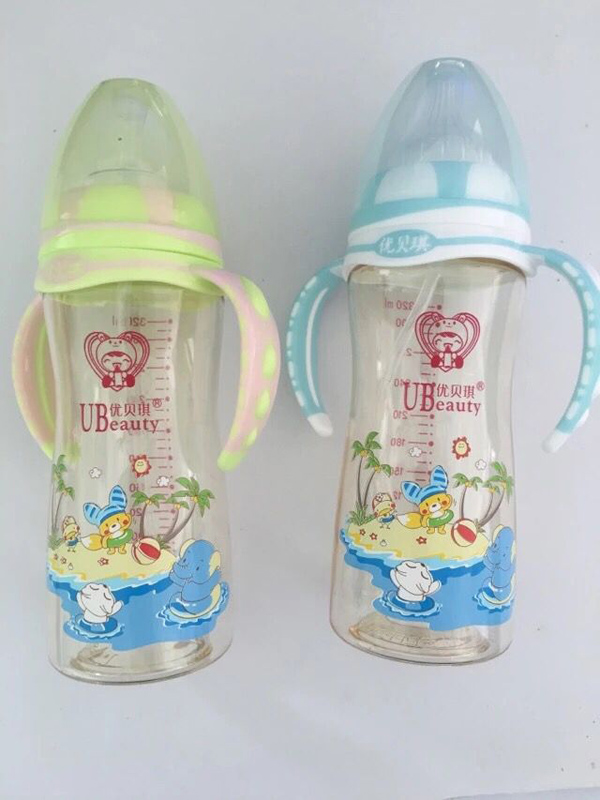 優(yōu)貝琪卡通圖案奶瓶.jpg 優(yōu)貝琪卡通圖案奶瓶.jpg