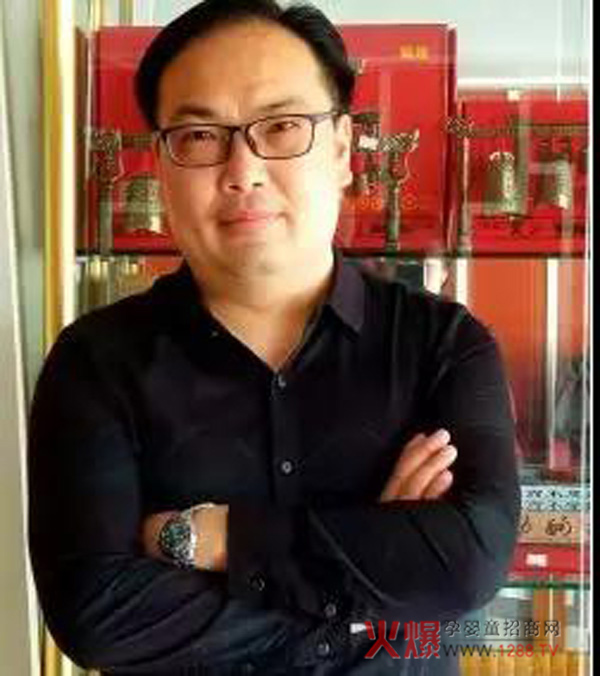 12����أ�����������Ϻ����׽��ܱ���ĸ��Ʒ�Ƶİl(f��)չ֮������������ĸ�����۷������վ!