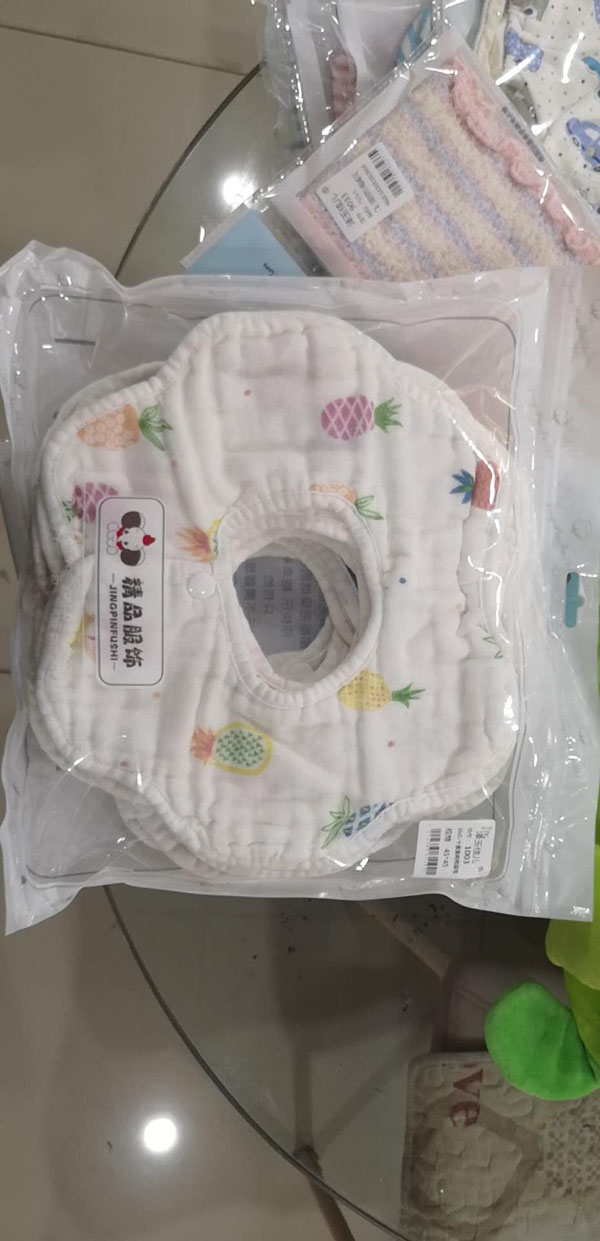 澤玉佳兒六層縐紗八角圍嘴.jpg 澤玉佳兒六層縐紗八角圍嘴.jpg