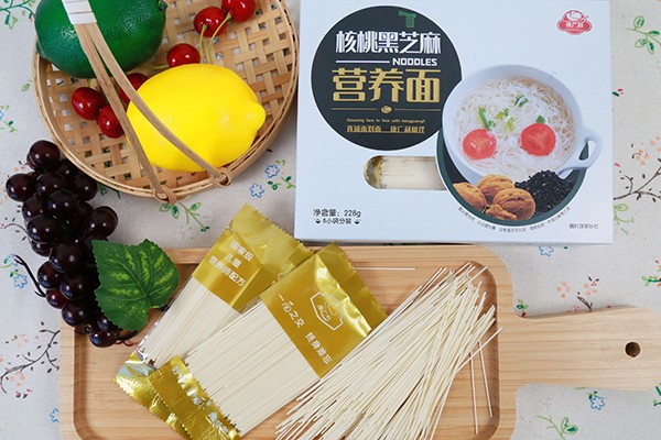 康廣利營(yíng)養(yǎng)面 核桃黑芝麻3.jpg