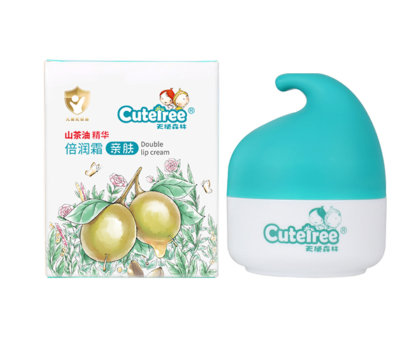    ��ʹɭ��ɽ���;��A����˪