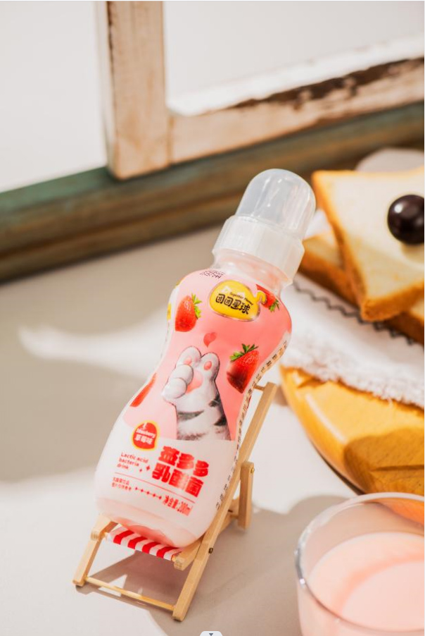 團(tuán)團(tuán)星球益多多乳酸菌飲品-草莓味230ml.jpg 團(tuán)團(tuán)星球益多多乳酸菌飲品-草莓味230ml.jpg