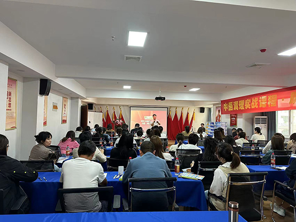 親博士2023母嬰健康大會(huì)河南站2.jpg 親博士2023母嬰健康大會(huì)河南站2.jpg