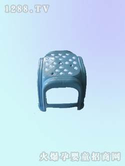 ���׃����A�ܵ��{ɫ