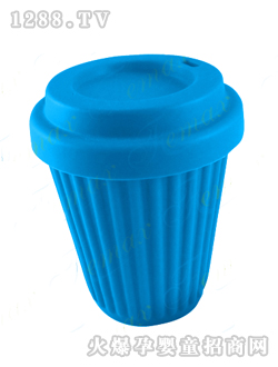 �����׃��W��{ɫ