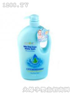 ���Ǻ������ˮ��ԡ¶