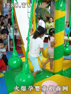 啵啵愛(ài)樂(lè)園椰子樹(shù)