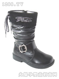 �ƶ��Ҷ���ɫСͯ�r(sh��)�bƤѥ