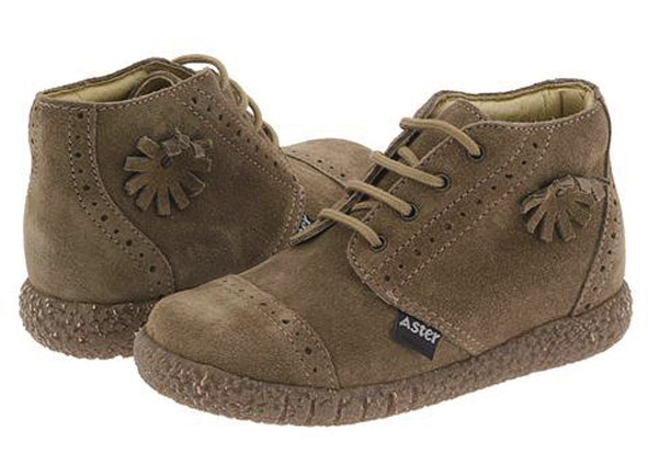 �|����܇(ch��)��ɫͯЬ