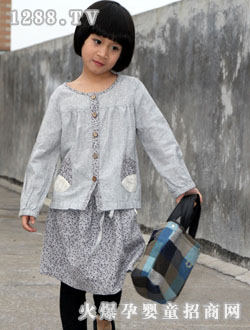 ������Ůͯ��ɫ���b