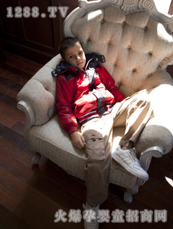 С����˼tɫ��ͯ���b