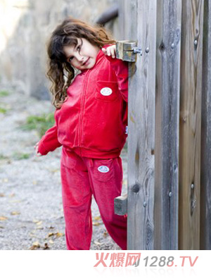 LabanŮͯ�tɫ���e���b