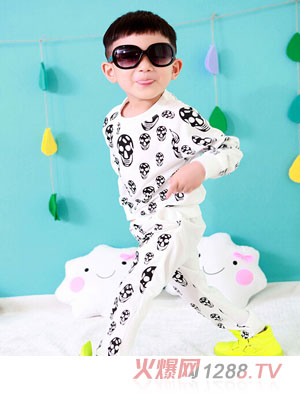 �ڴ�����С��ͯ�\�����t�^���e���b��ɫ