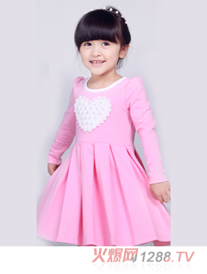 ��ɯ��������ȹ��ɫ